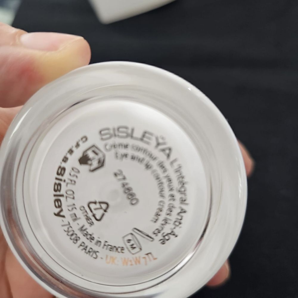 Sisley Eye Cream - Picture 2 of 4